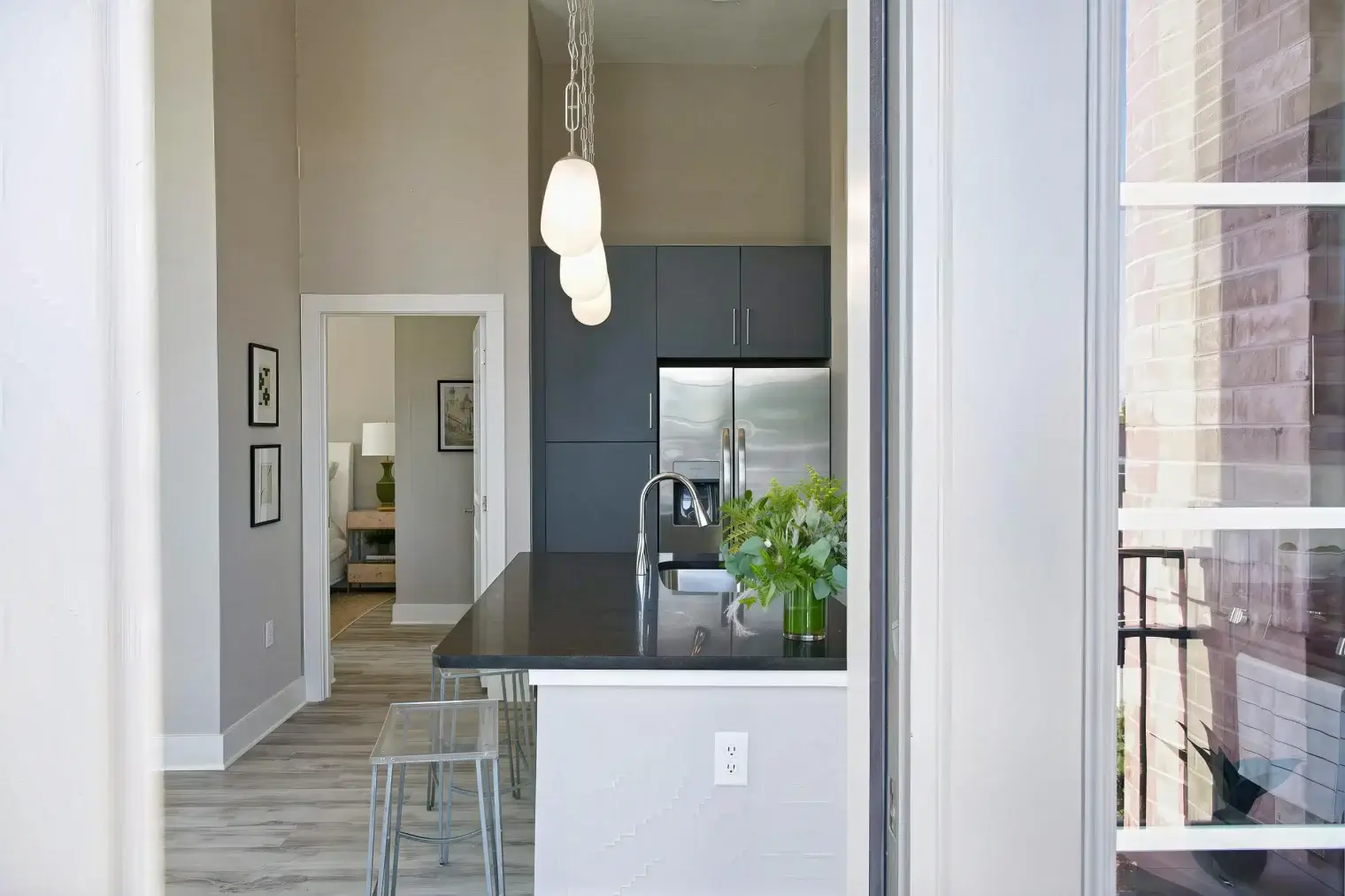 9745b305 291a 4463 bad0 4b6884f01262 1 100 o le upscale strong light ai 40 tone enhance 30 color enhance 30