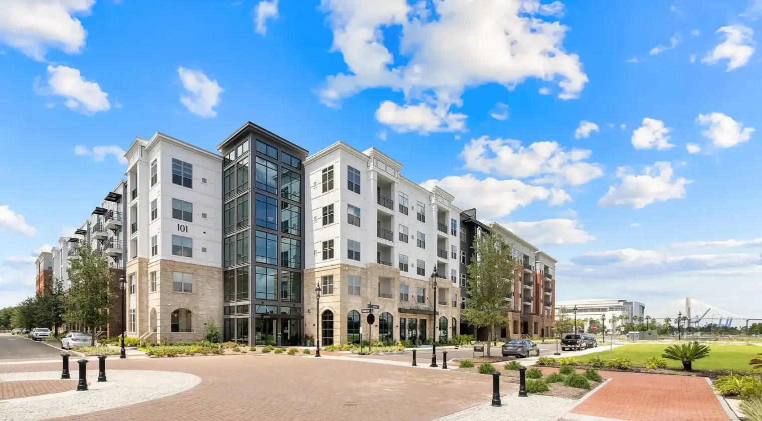 emmajames savannah exterior