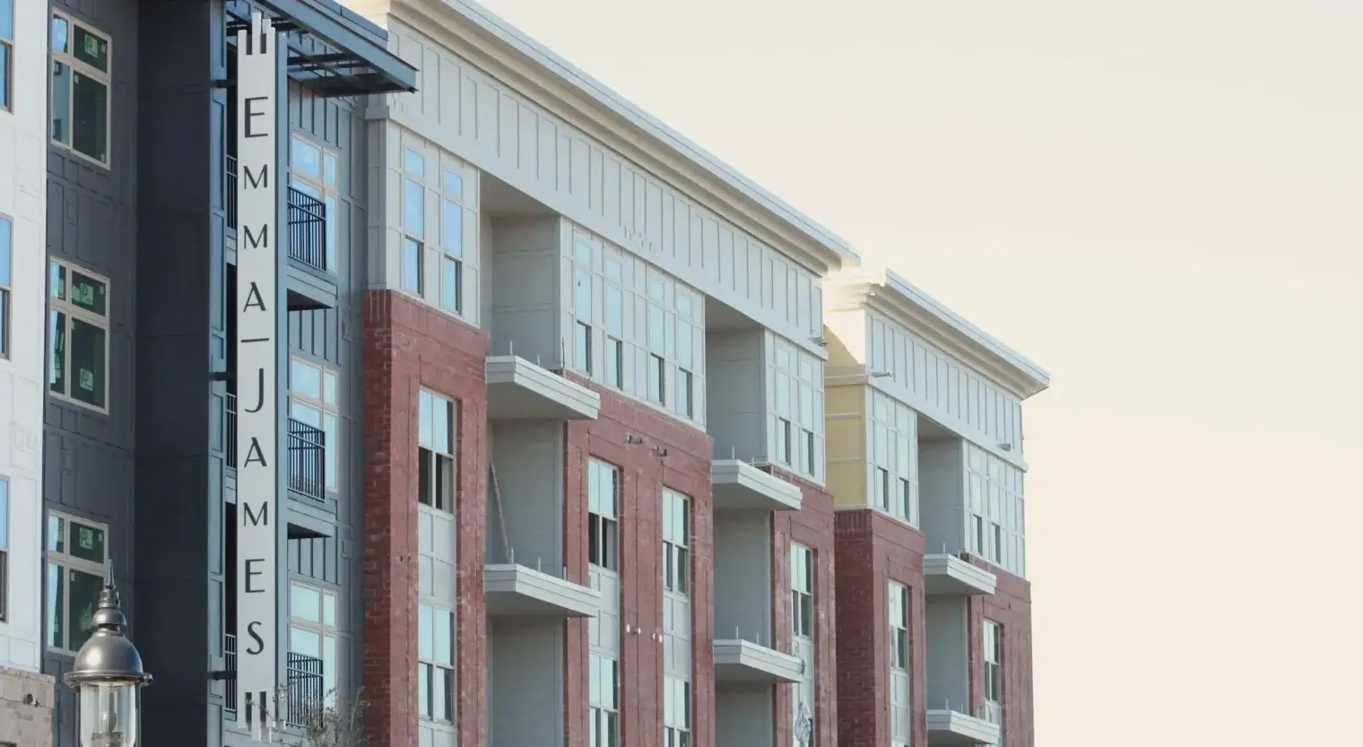 exterior of emmajames apartments savannah ga